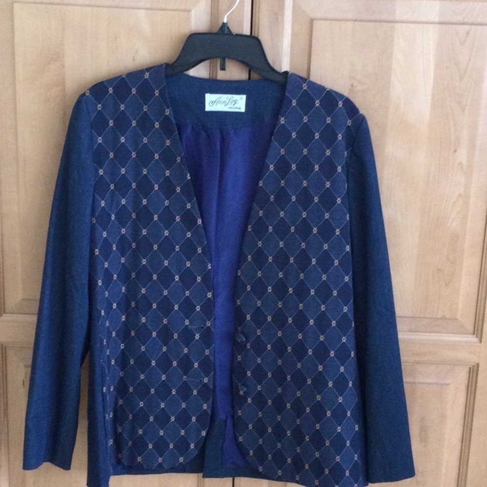 Ann Loy Original Jacket size Small color Blue NWOT.           #63